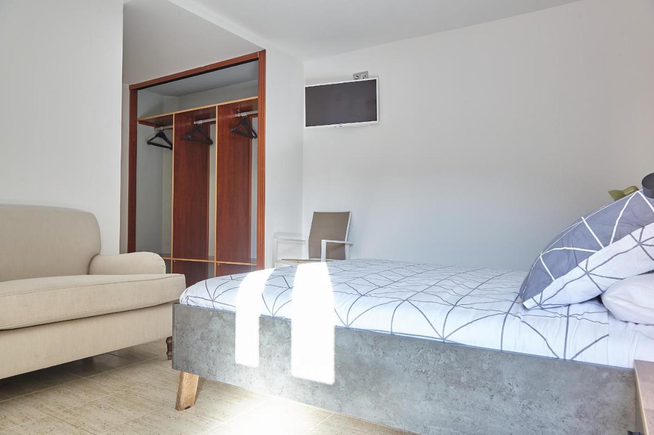 Hostal Fontanan La Pola de Gordon 外观 照片